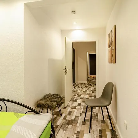 Apartment Femeer 02
