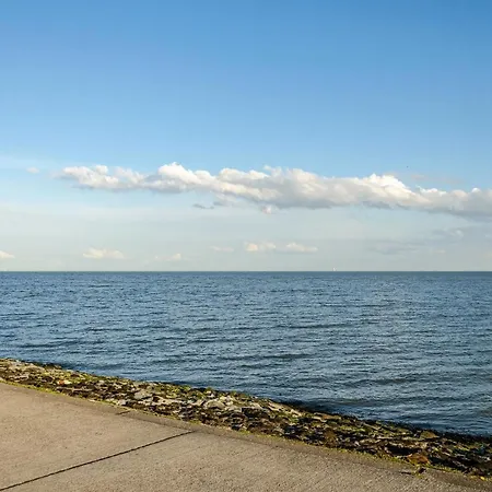 Apartment Femeer 02